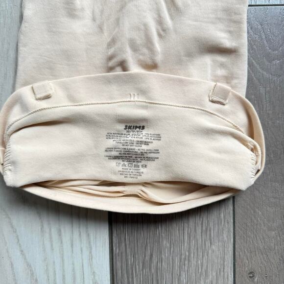Skims tan and cream seamless - Picture 6 of 6